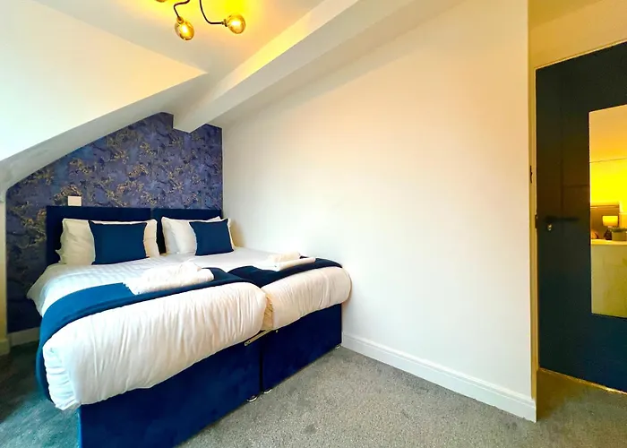 7 Bed House Brighton